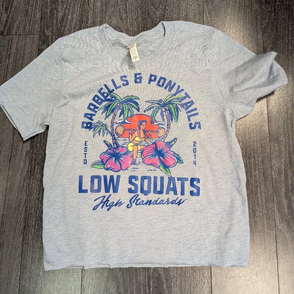 Barbells And Ponytails Crop "Beach" Short sleeve T-Shirt Sz XS - Picture 1 of 1